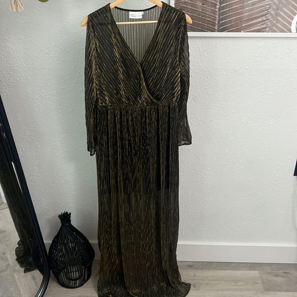 The Room Black and Gold Maxi Dress - Picture 1 of 7
